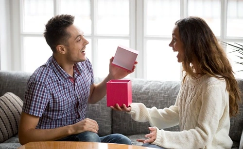 Gifts for Him: Top Things to Gift Your Partner